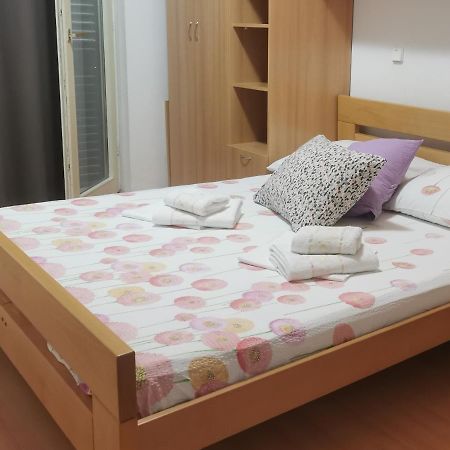 Pine Apartment Hvar Town Exterior photo